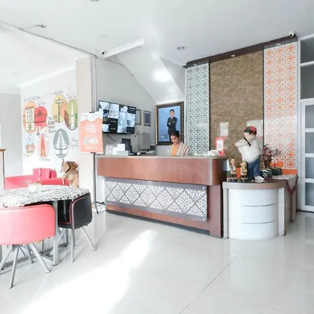 Cabin Hotel Sutomo-2